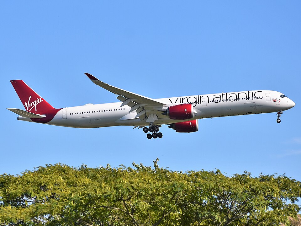 Airbus A350-1000 in flight